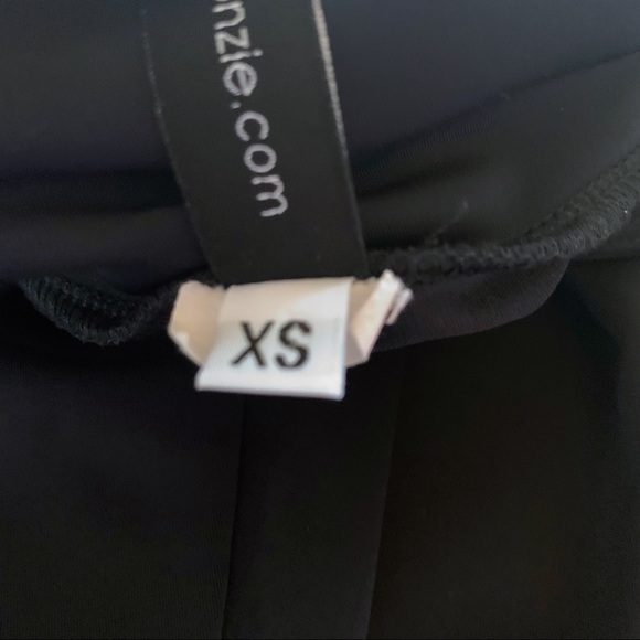 Onzie Flow Ritz High Rise Mesh Capri Leggings - Picture 8 of 8